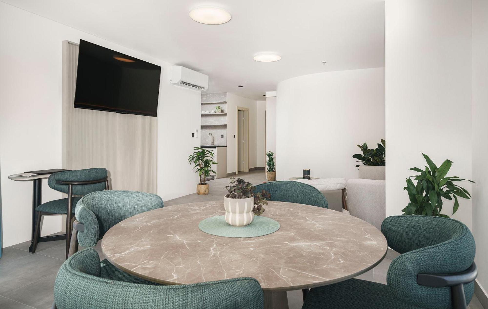 Seesea Hotel Водице Экстерьер фото