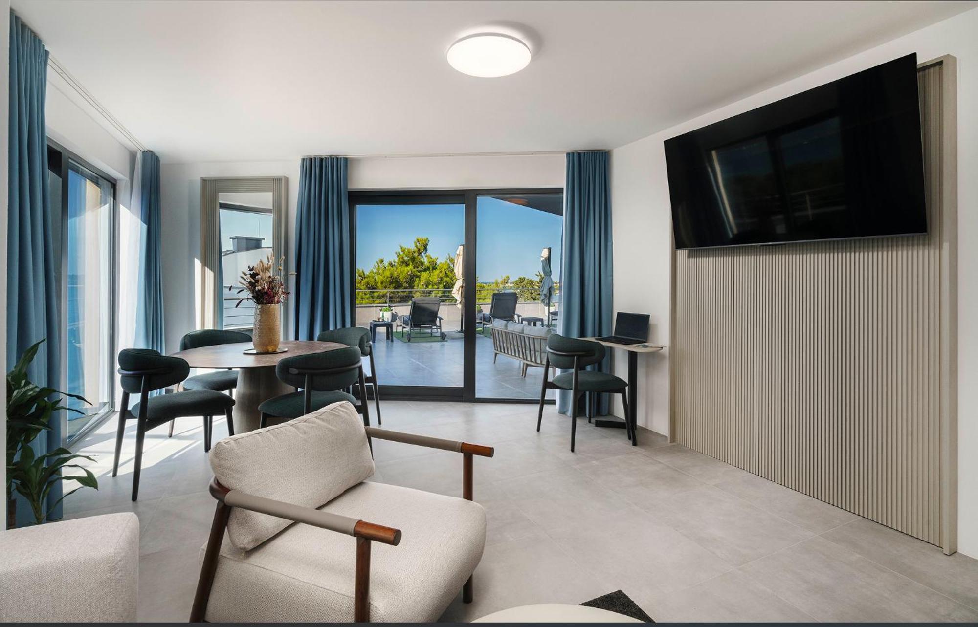 Seesea Hotel Водице Экстерьер фото