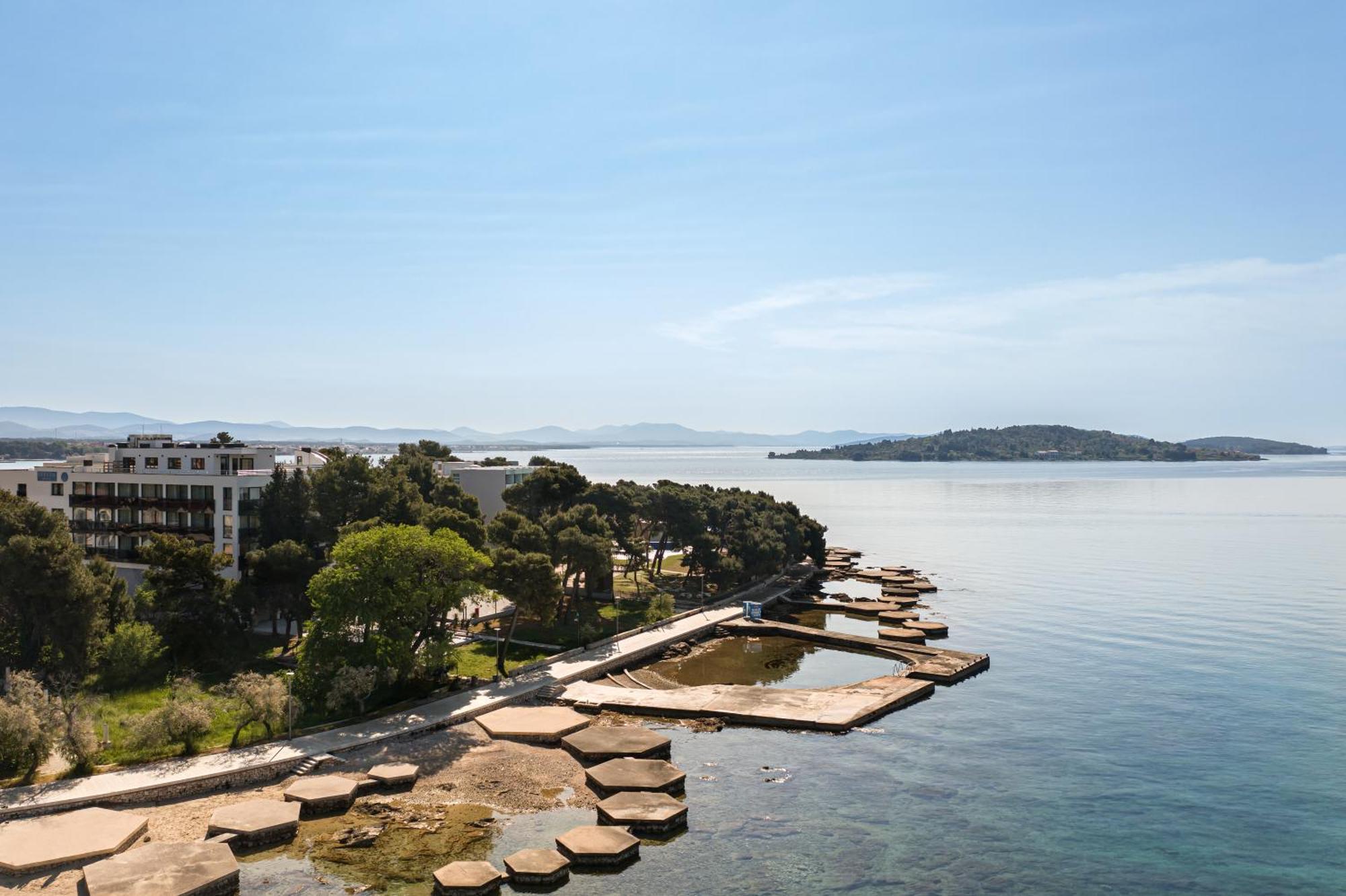 Seesea Hotel Водице Экстерьер фото