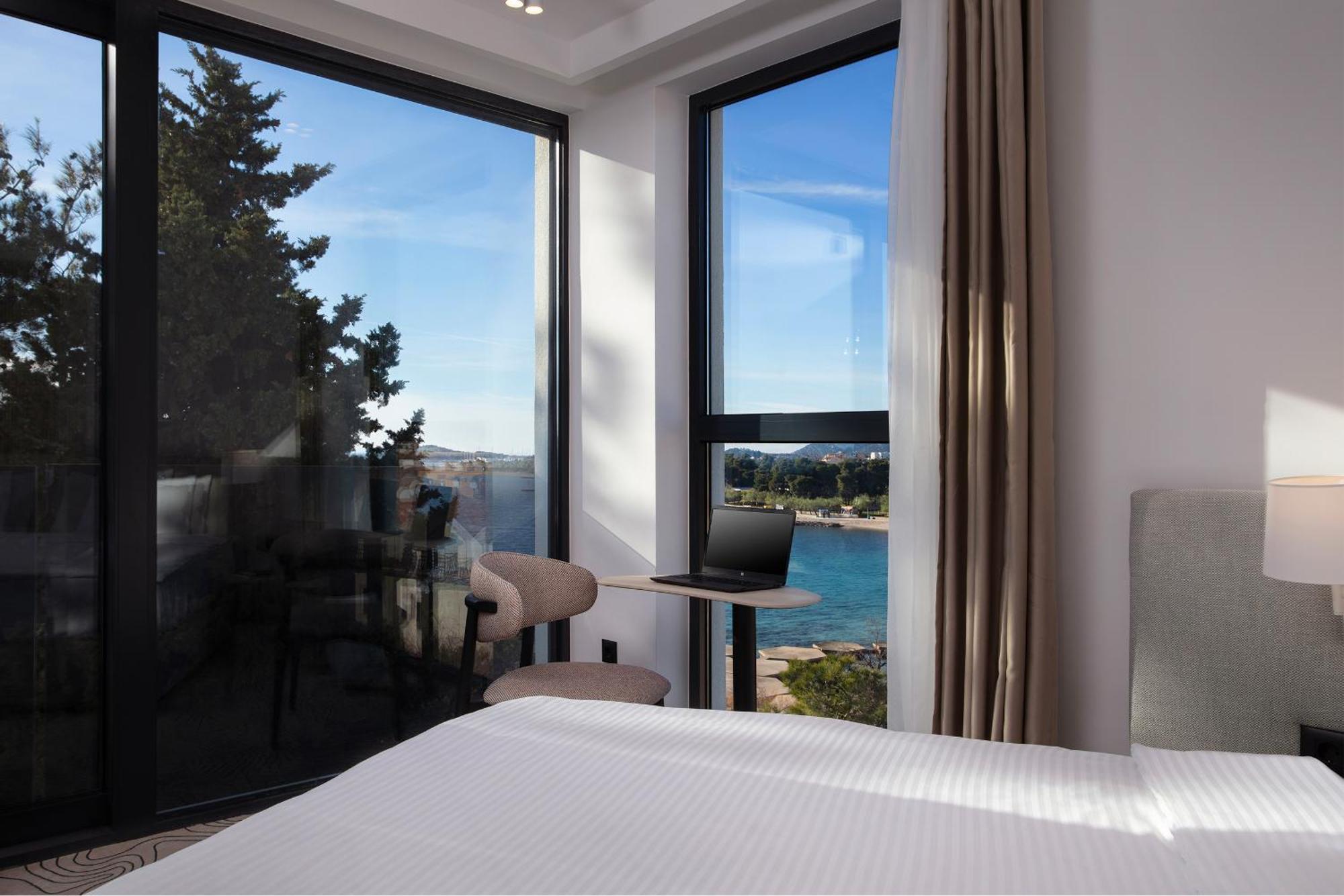 Seesea Hotel Водице Экстерьер фото